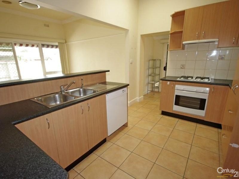 277 McKinnon Road, Mckinnon VIC 3204