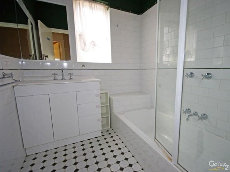 277 McKinnon Road, Mckinnon VIC 3204