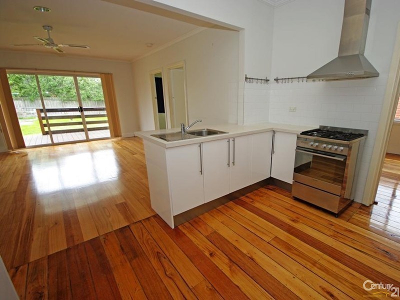 6 Lahona Avenue, Bentleigh East VIC 3165