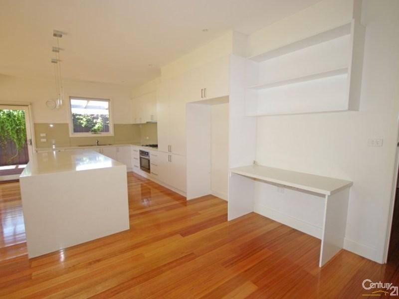 2 Florence Street, Ormond VIC 3204