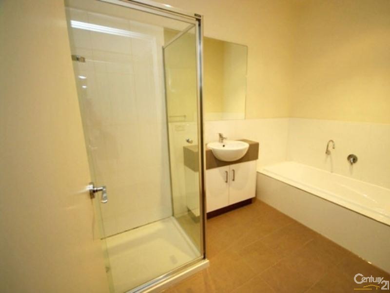 3/63 Victor Road, Bentleigh East VIC 3165