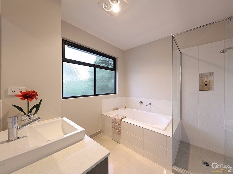 2/18 Milford Street, Bentleigh East VIC 3165