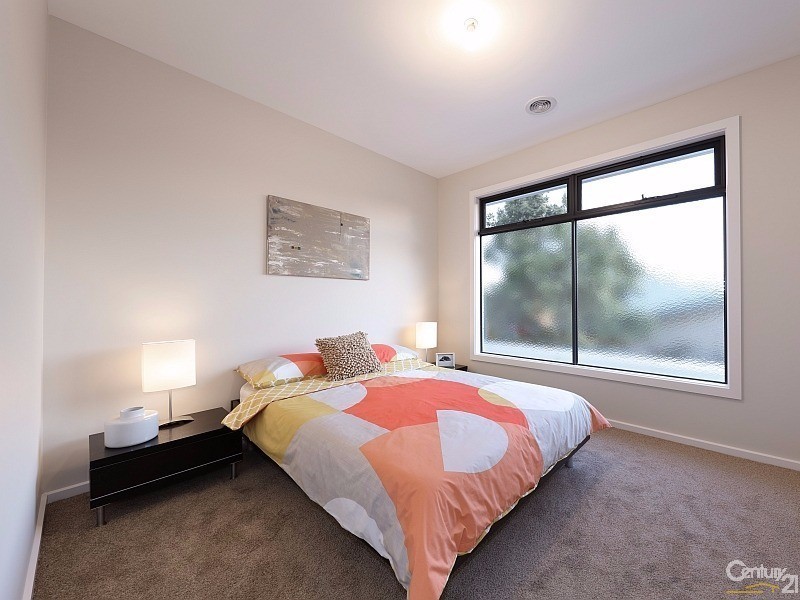 2/18 Milford Street, Bentleigh East VIC 3165
