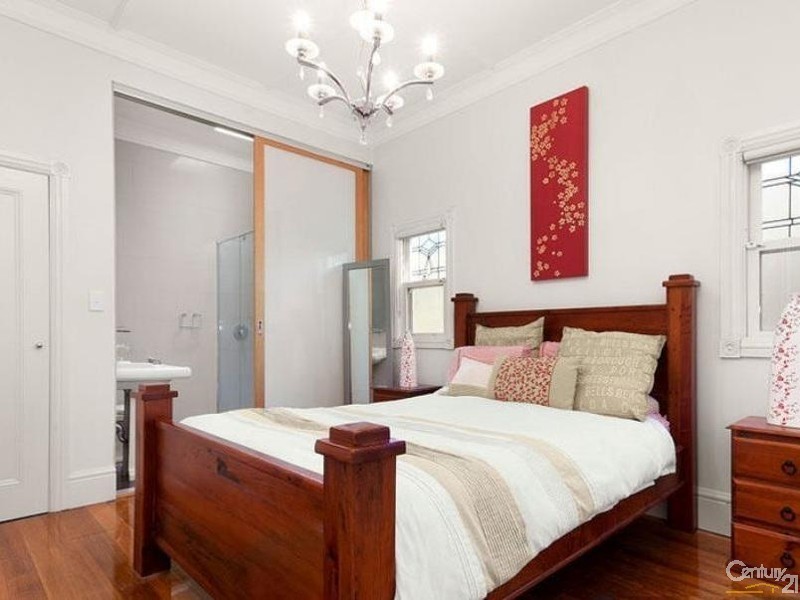 81 Leila Road, Ormond VIC 3204