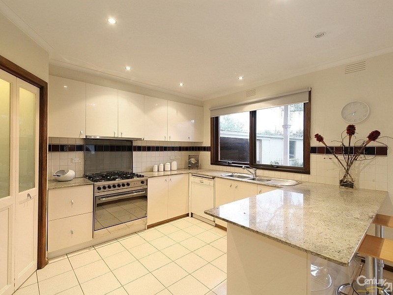 11 Rogers Avenue, Brighton East VIC 3187