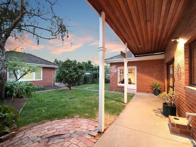 11 Rogers Avenue, Brighton East VIC 3187
