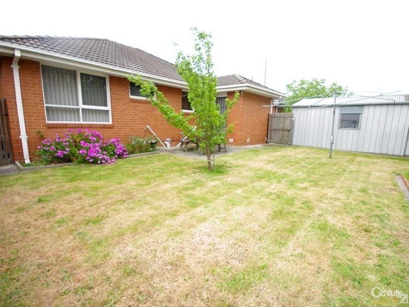 120 Chesterville Road, Cheltenham VIC 3192