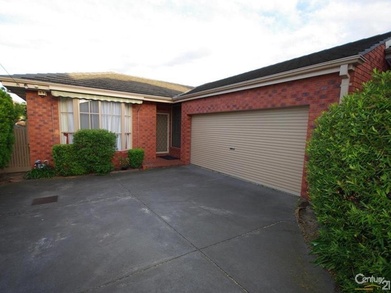 2/114 Wheatley Road, Mckinnon VIC 3204