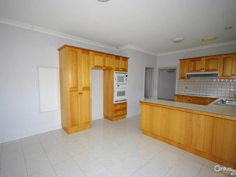 2/114 Wheatley Road, Mckinnon VIC 3204