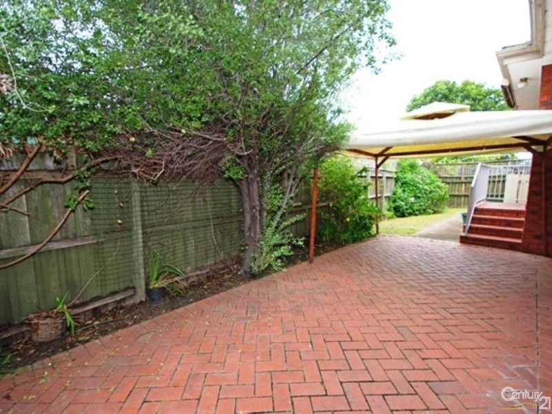 2/114 Wheatley Road, Mckinnon VIC 3204