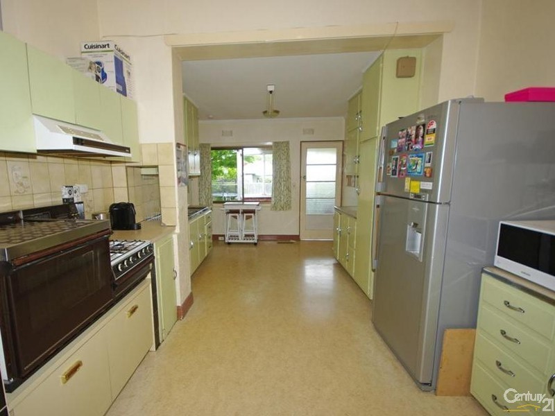 8 Bruce Street, Bentleigh VIC 3204