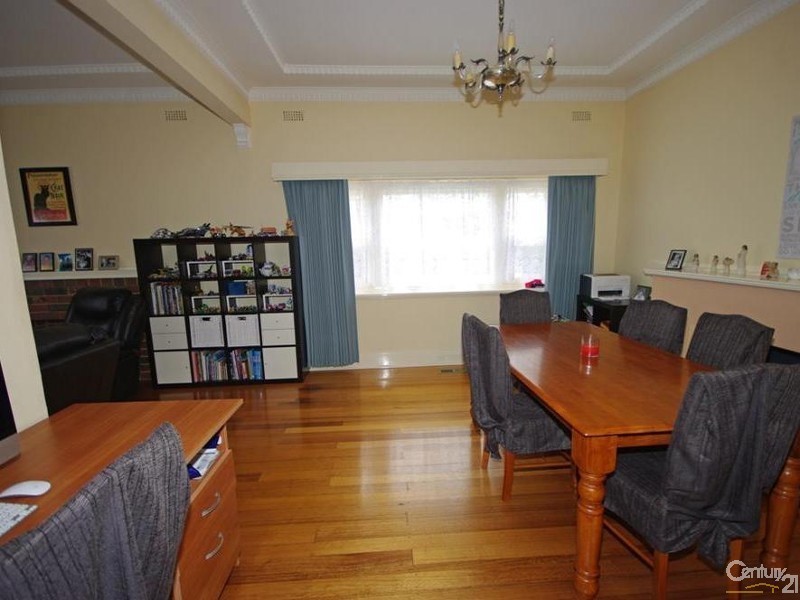 8 Bruce Street, Bentleigh VIC 3204