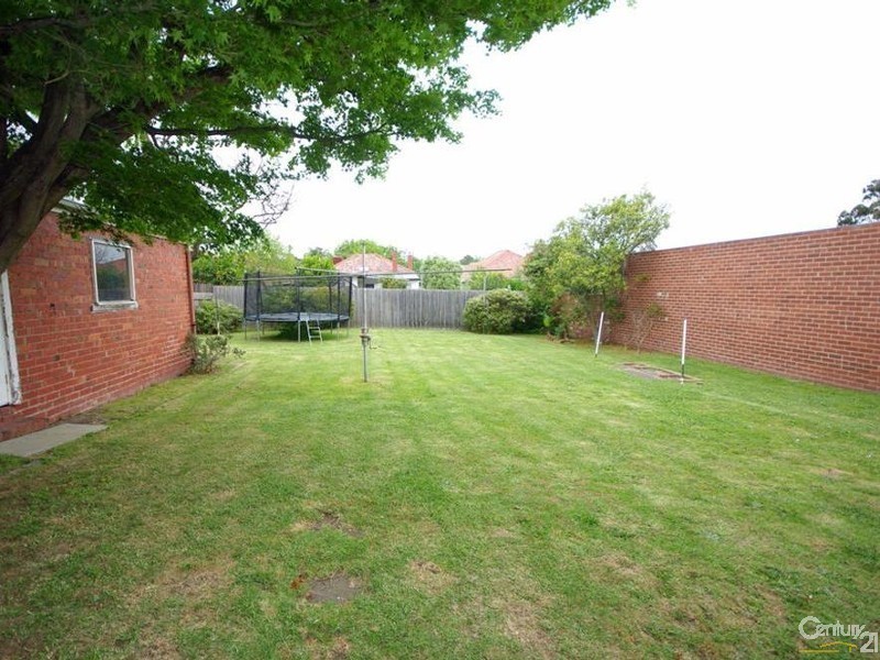 8 Bruce Street, Bentleigh VIC 3204