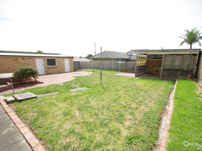 18 Melva Street, Bentleigh East VIC 3165