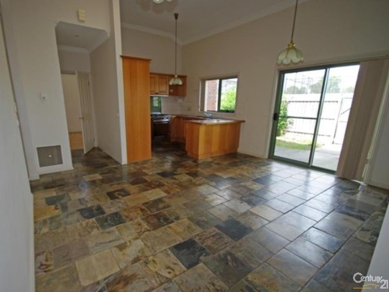 2/14 Osborne Avenue, Mckinnon VIC 3204