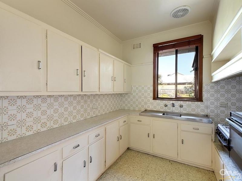 88 Bernard Street, Cheltenham VIC 3192