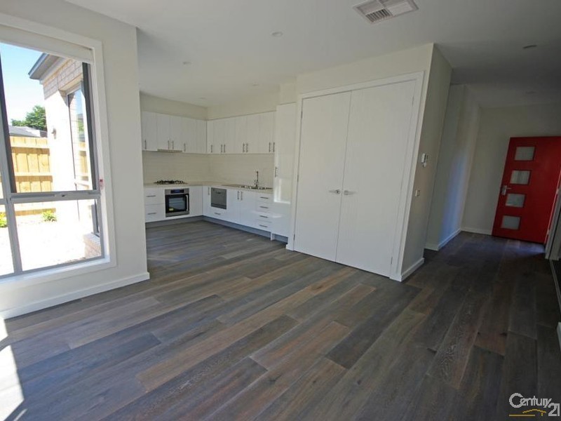 2/37 Magnolia Avenue, Bentleigh East VIC 3165