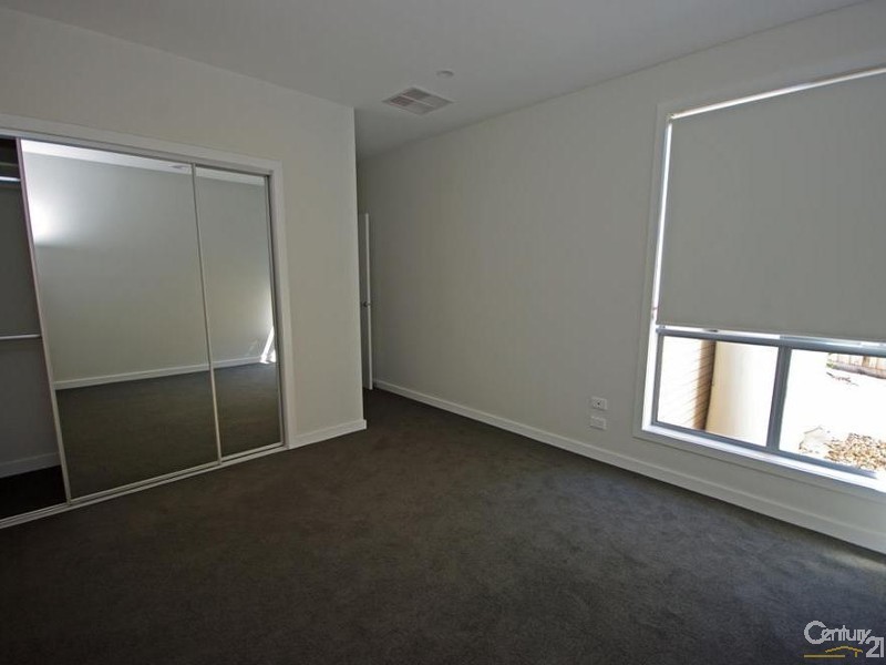 2/37 Magnolia Avenue, Bentleigh East VIC 3165