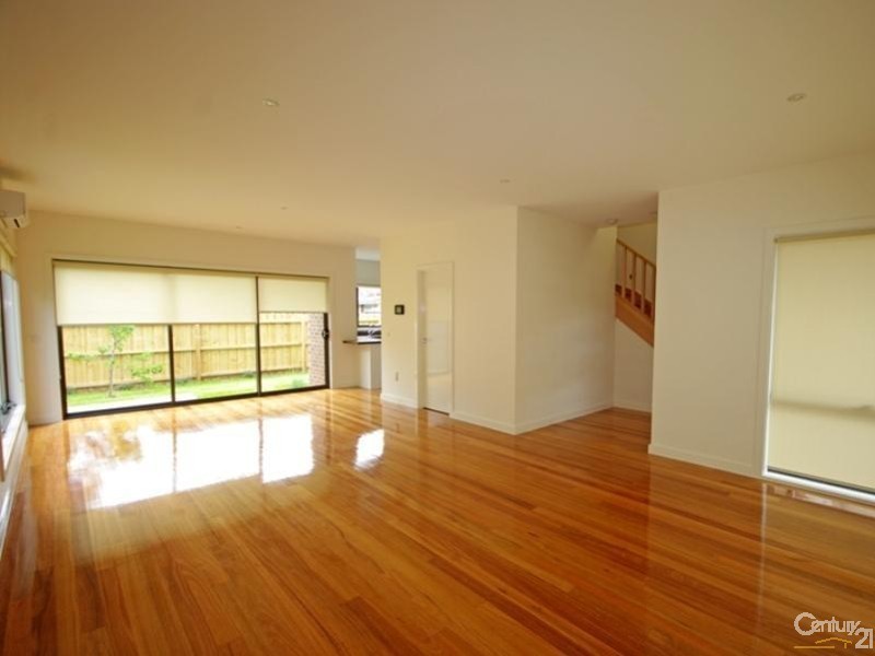 3/1 Prince Edward Avenue, Mckinnon VIC 3204