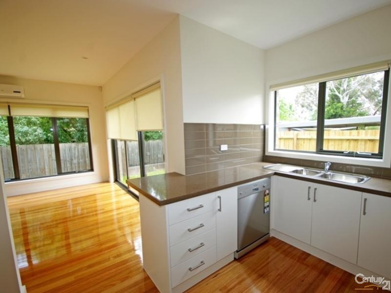 3/1 Prince Edward Avenue, Mckinnon VIC 3204