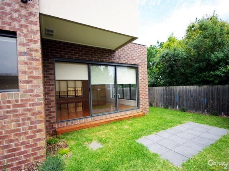 3/1 Prince Edward Avenue, Mckinnon VIC 3204