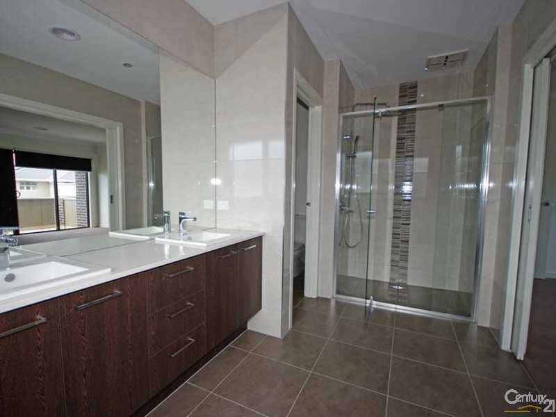 28 Vine Court, Bentleigh East VIC 3165