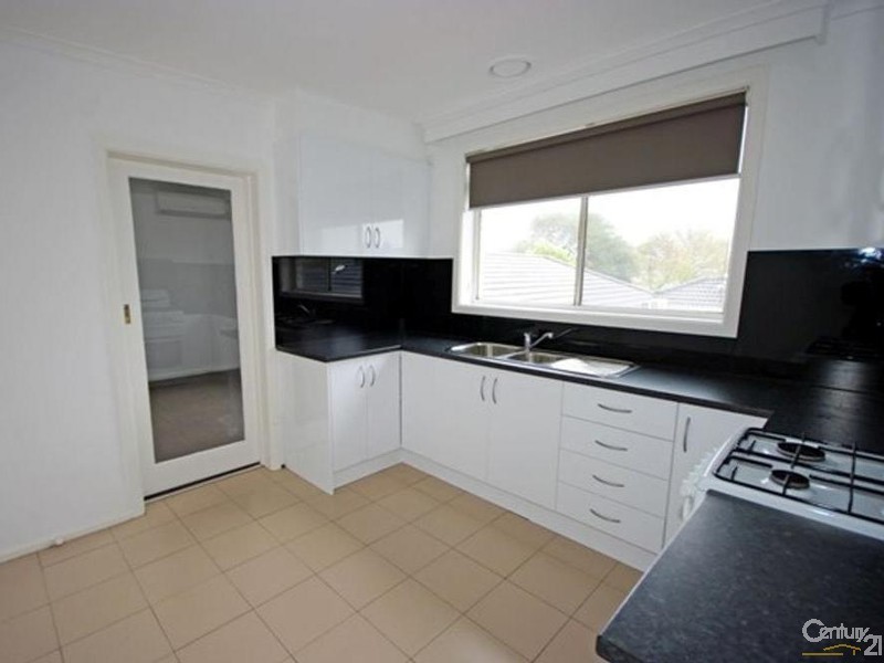 4/13  Gardeners Road, Bentleigh East VIC 3165