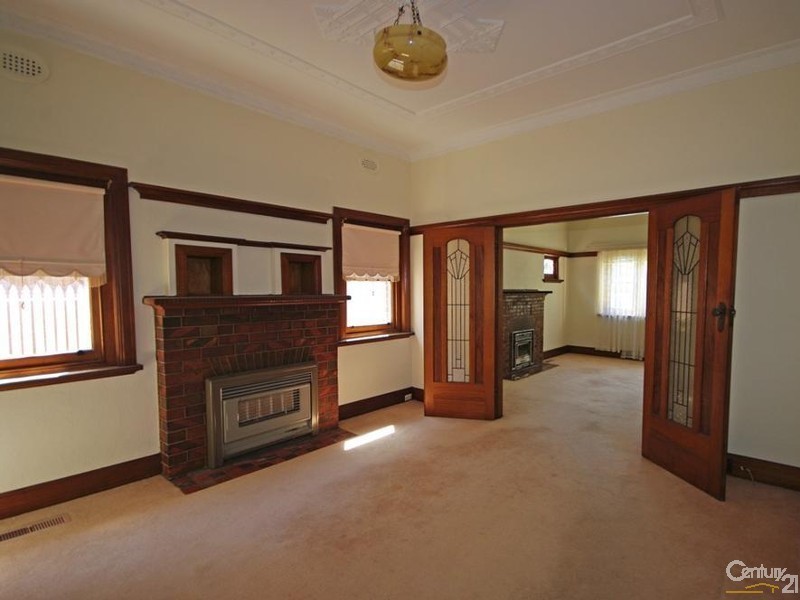 3 Lillimur Road, Ormond VIC 3204