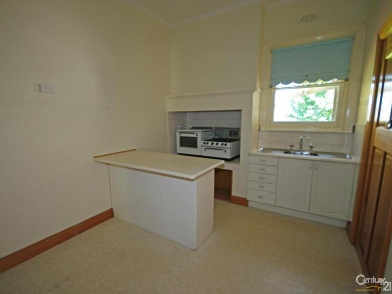 3 Lillimur Road, Ormond VIC 3204