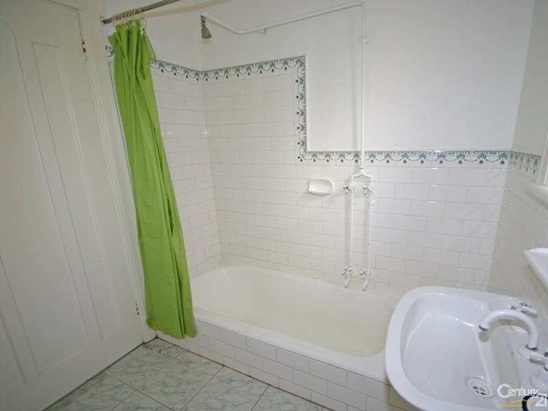 3 Lillimur Road, Ormond VIC 3204