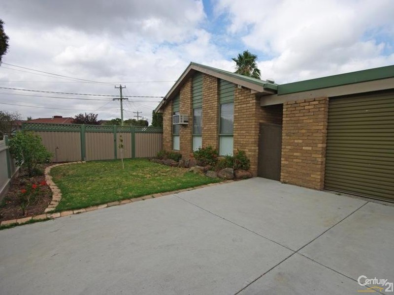 14 Waitara Avenue, Keysborough VIC 3173