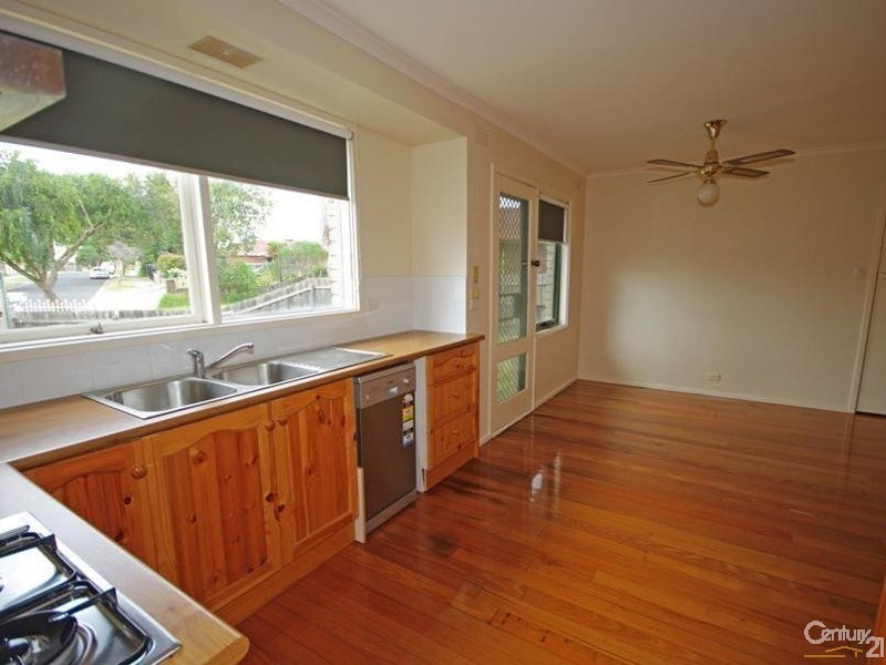 14 Waitara Avenue, Keysborough VIC 3173