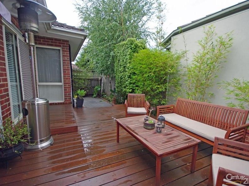 2/24 Maroo Street, Hughesdale VIC 3166