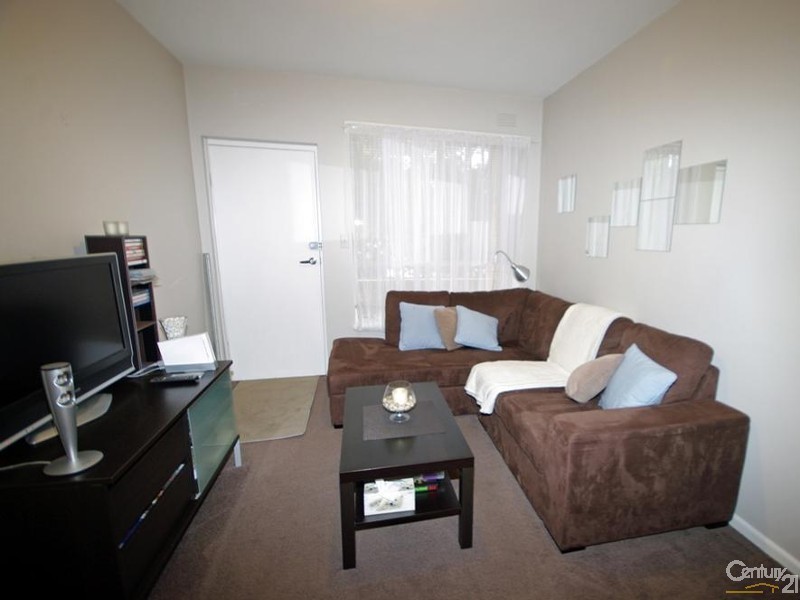 1/1 Newman Avenue, Carnegie VIC 3163
