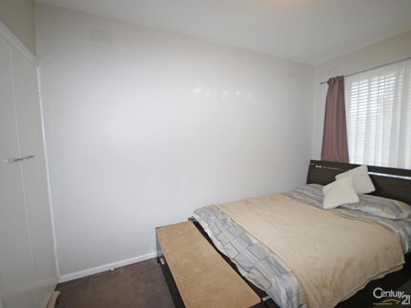 1/1 Newman Avenue, Carnegie VIC 3163