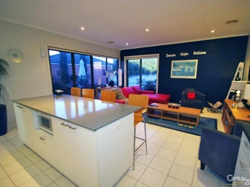 32 St Andrews Drive, Heatherton VIC 3202