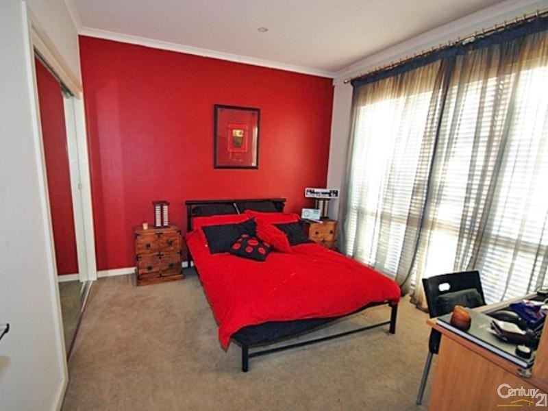 32 St Andrews Drive, Heatherton VIC 3202