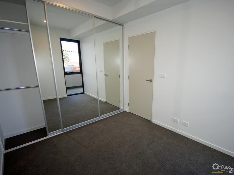 102/24 Becket Avenue, Bentleigh East VIC 3165