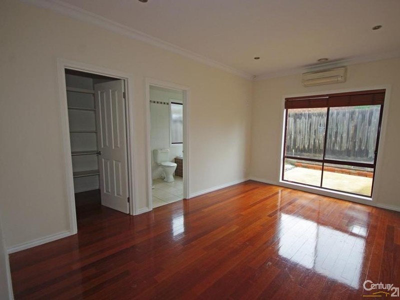 2/1074 North Road, Bentleigh East VIC 3165