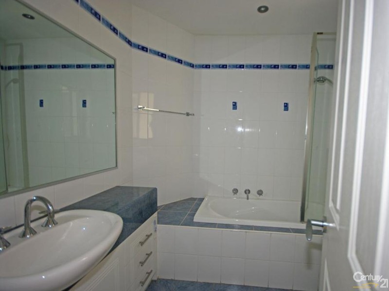 2/1074 North Road, Bentleigh East VIC 3165