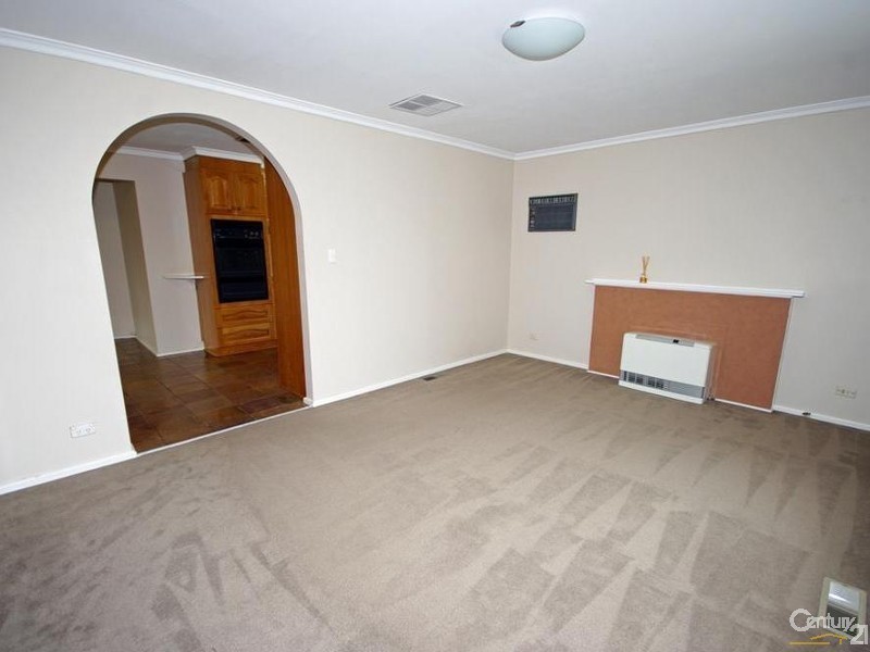 8 Eunice Drive, Cheltenham VIC 3192