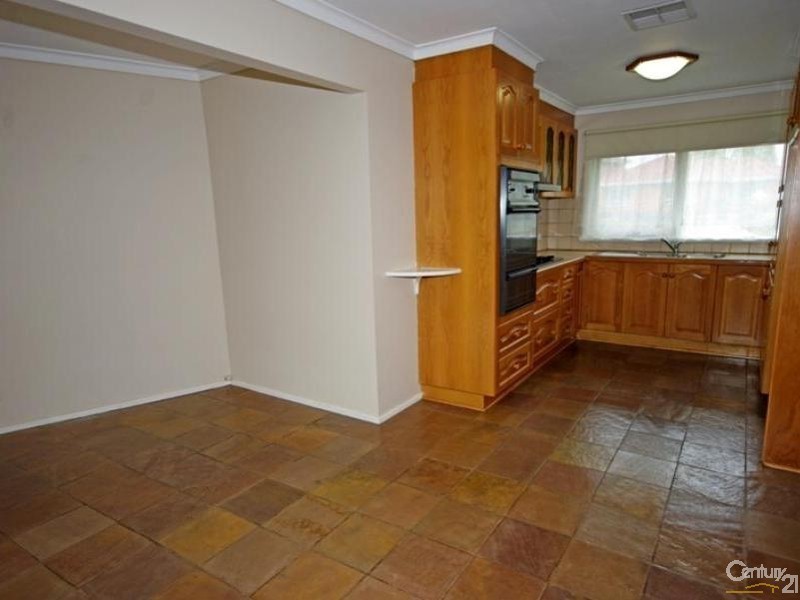 8 Eunice Drive, Cheltenham VIC 3192