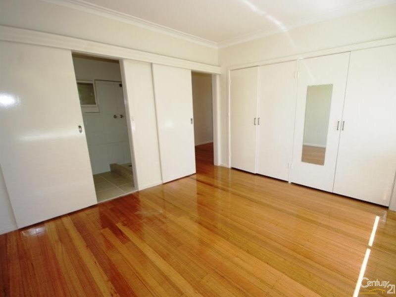 26 Pasadena Crescent, Bentleigh East VIC 3165