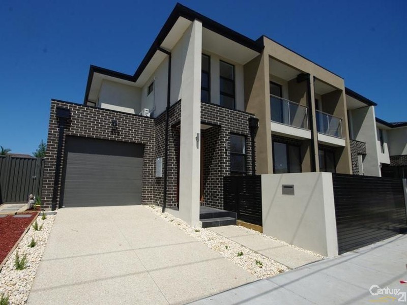 2B Bevis Street, Bentleigh VIC 3204