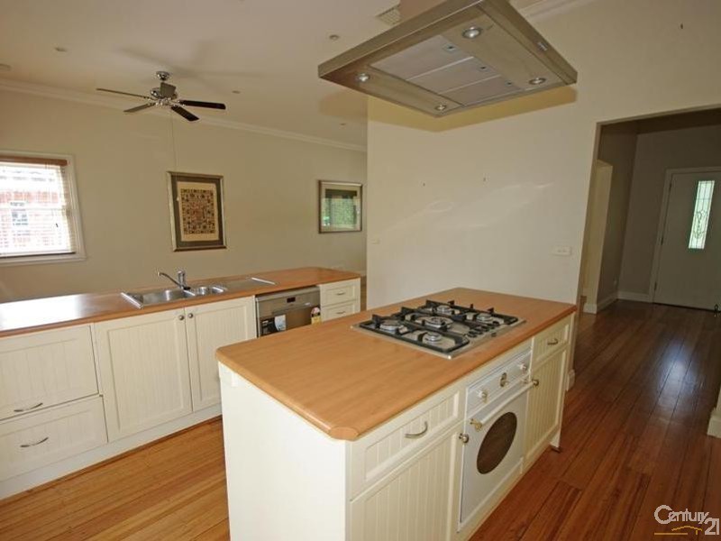 1027 North Road, Murrumbeena VIC 3163