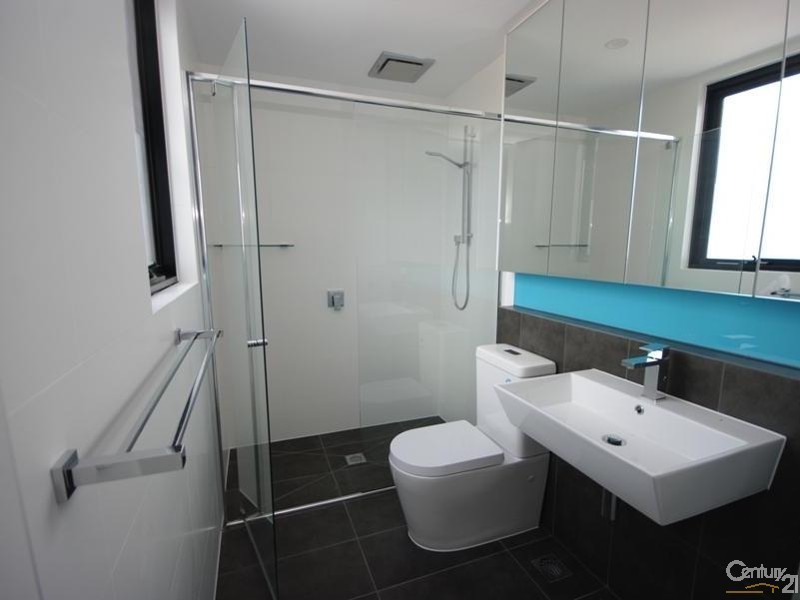 202/193-195 McKinnon Road, Mckinnon VIC 3204