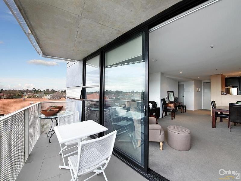 205/175 Kangaroo Road, Hughesdale VIC 3166