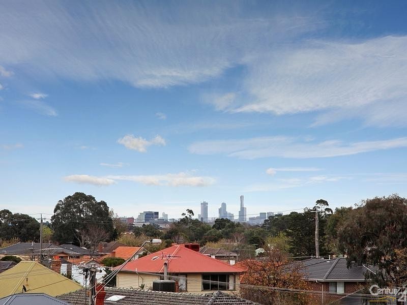 205/175 Kangaroo Road, Hughesdale VIC 3166