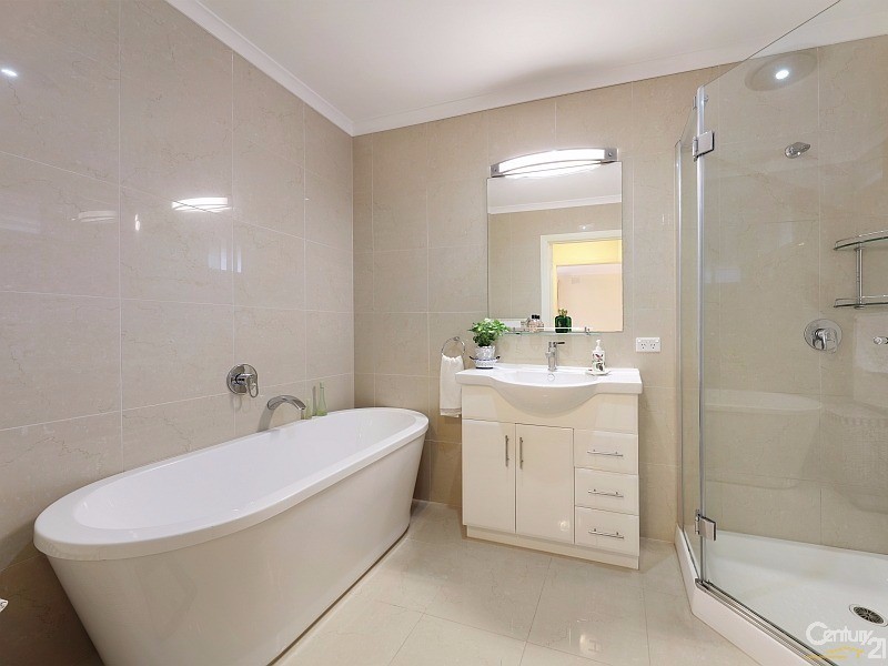 3 Glyn Court, Cheltenham VIC 3192