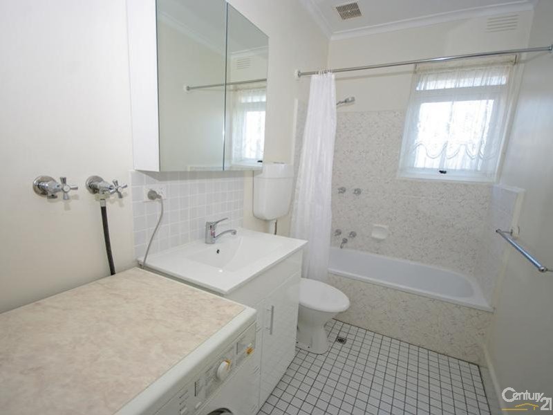 8/37 Gilbert Grove, Bentleigh VIC 3204